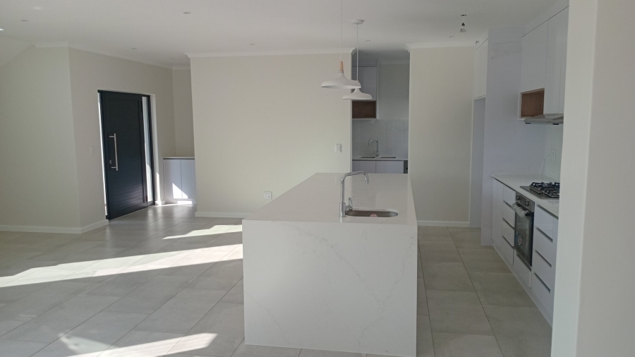 4 Bedroom Property for Sale in Sandown Western Cape